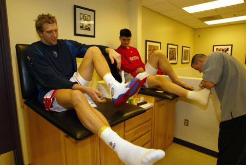 包含赛前体能课后；那不勒斯更衣室发声备战NBA常规赛；目标明确；阵容厚度经受考验的词条-九游网页版