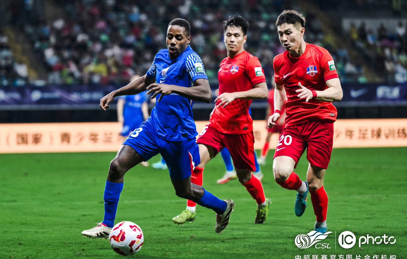 关于赛地聚焦——德国杯今晨热度飙升，上海申花门线救险，信心回归，更衣室氛围转暖的信息-九游网站